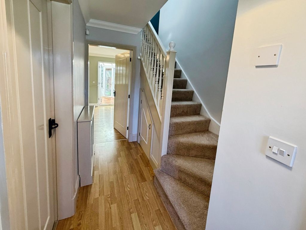 Property photo 2 of 15 4931701