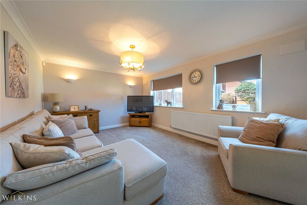 Property photo 2 of 38 Picture No. 21