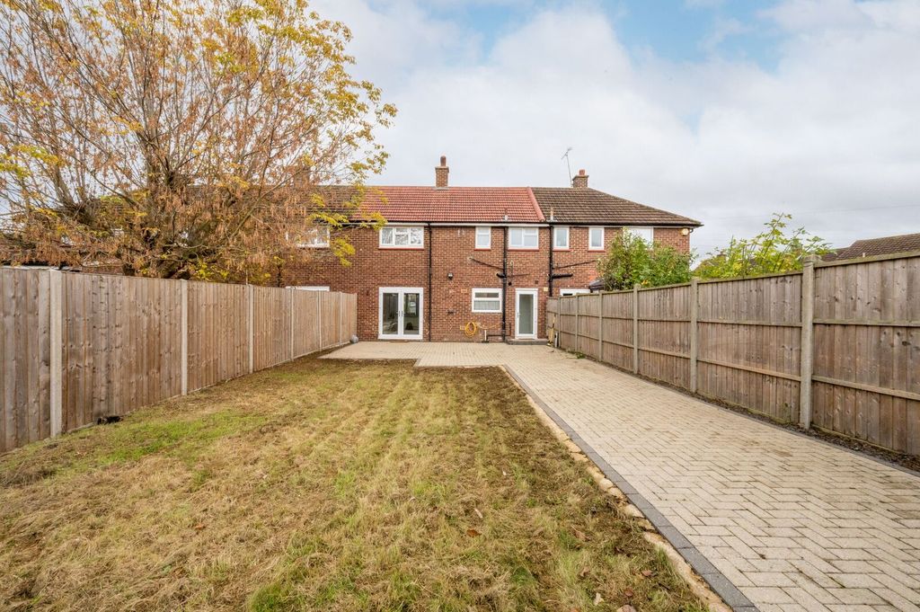 Property photo 2 of 9