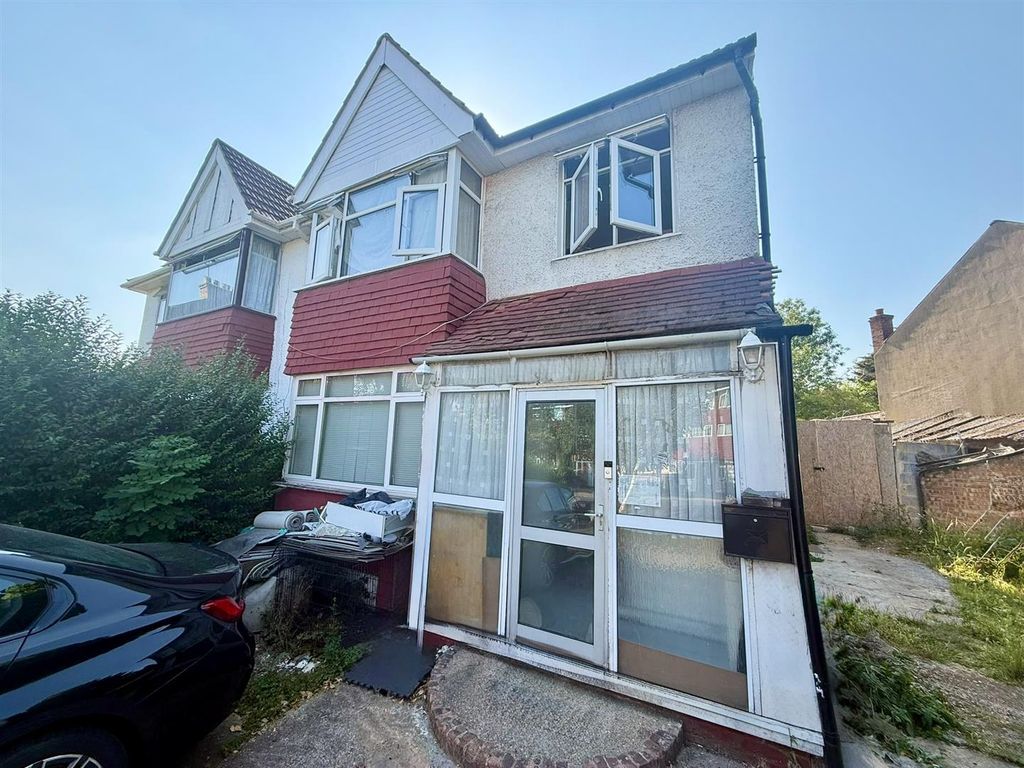 Property photo 1 of 7 Front View.Jpg