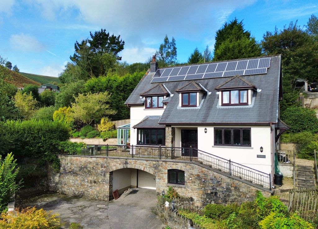 Property photo 1 of 31