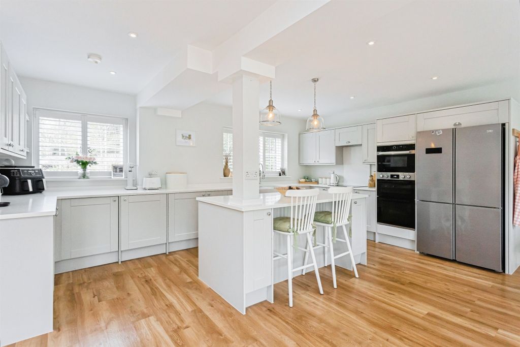 Property photo 3 of 22