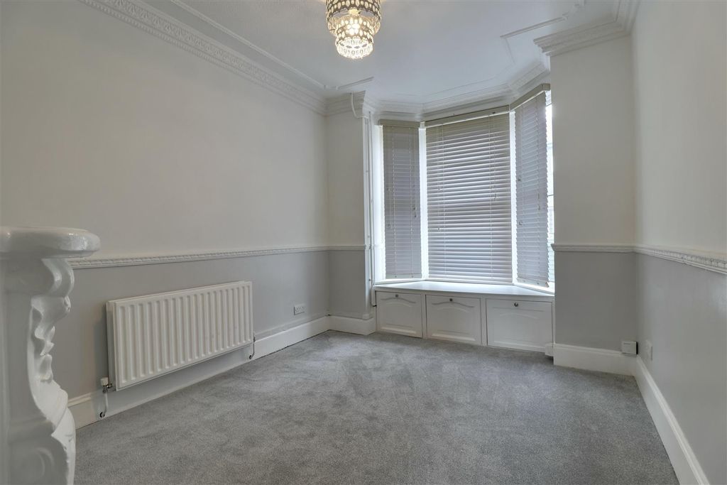 Property photo 2 of 16 E618C5Bf-E322-4875-8Ab7-8D7B5E7C6512_1_201_A.Jpeg