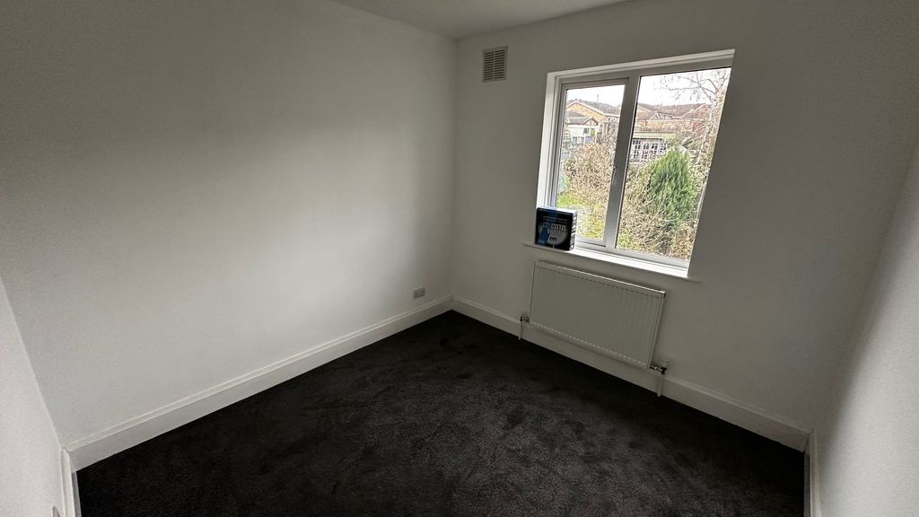 Property photo 3 of 12 Image