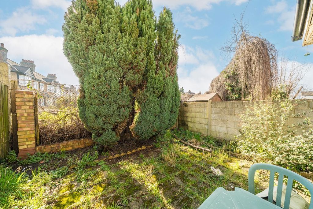 Property photo 2 of 7