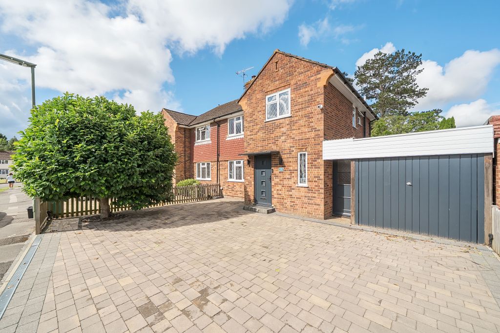 Property photo 1 of 18