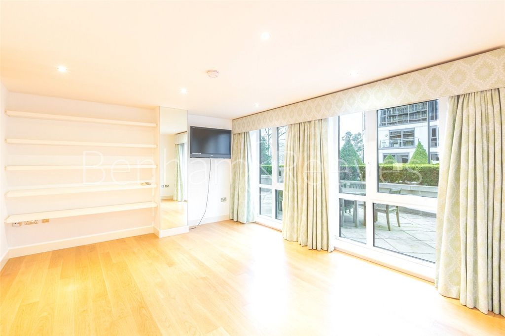 Property photo 2 of 24 Picture No. 02