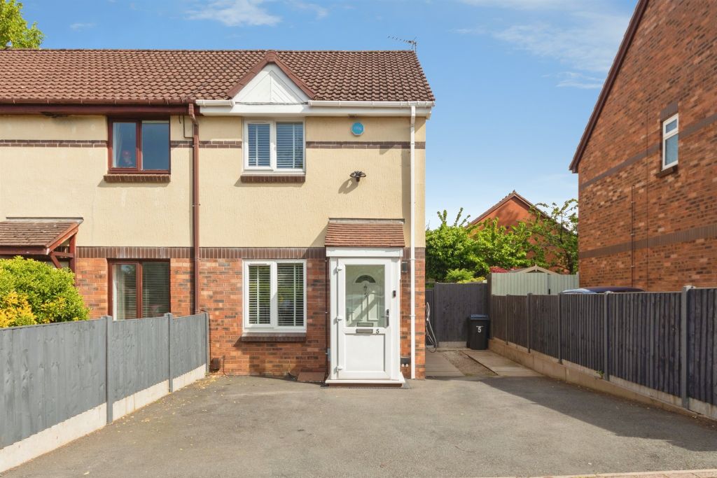 Property photo 2 of 19