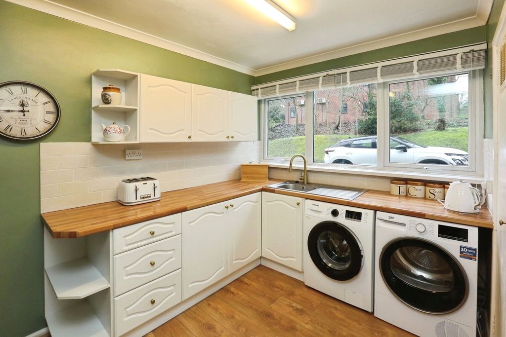 Property photo 3 of 9 Pbox-Img.Jpg