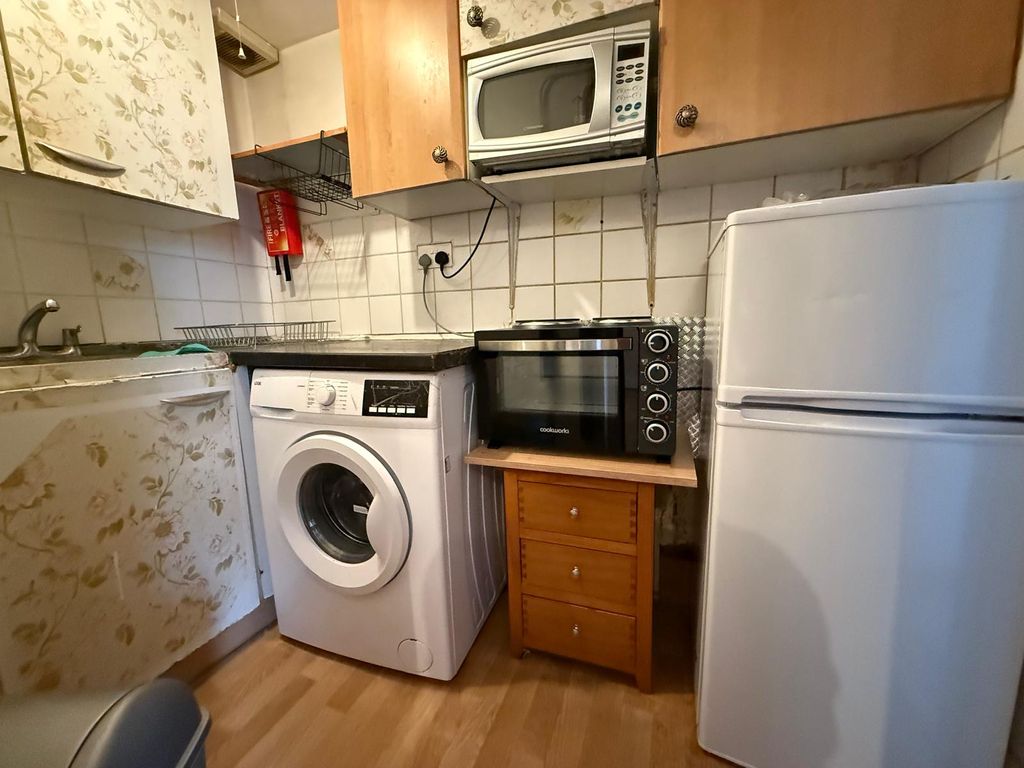 Property photo 3 of 5 Gallery