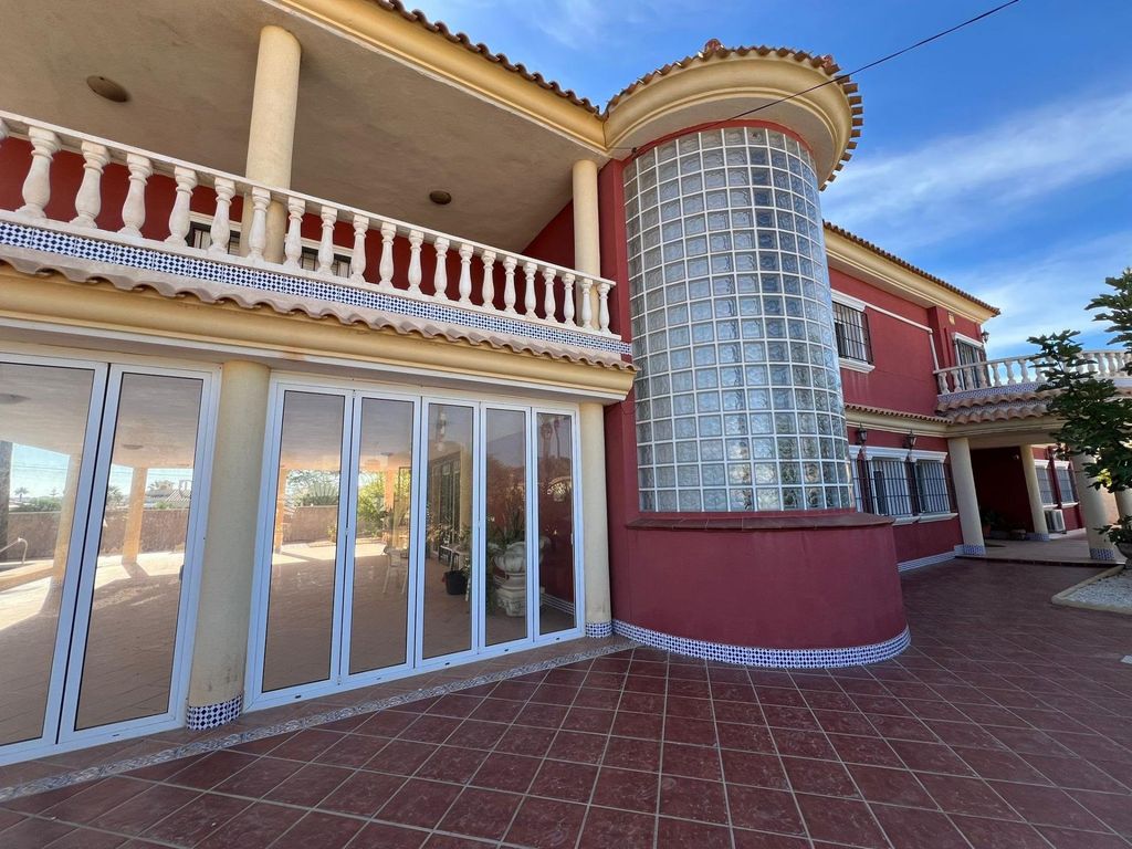 Property photo 3 of 48