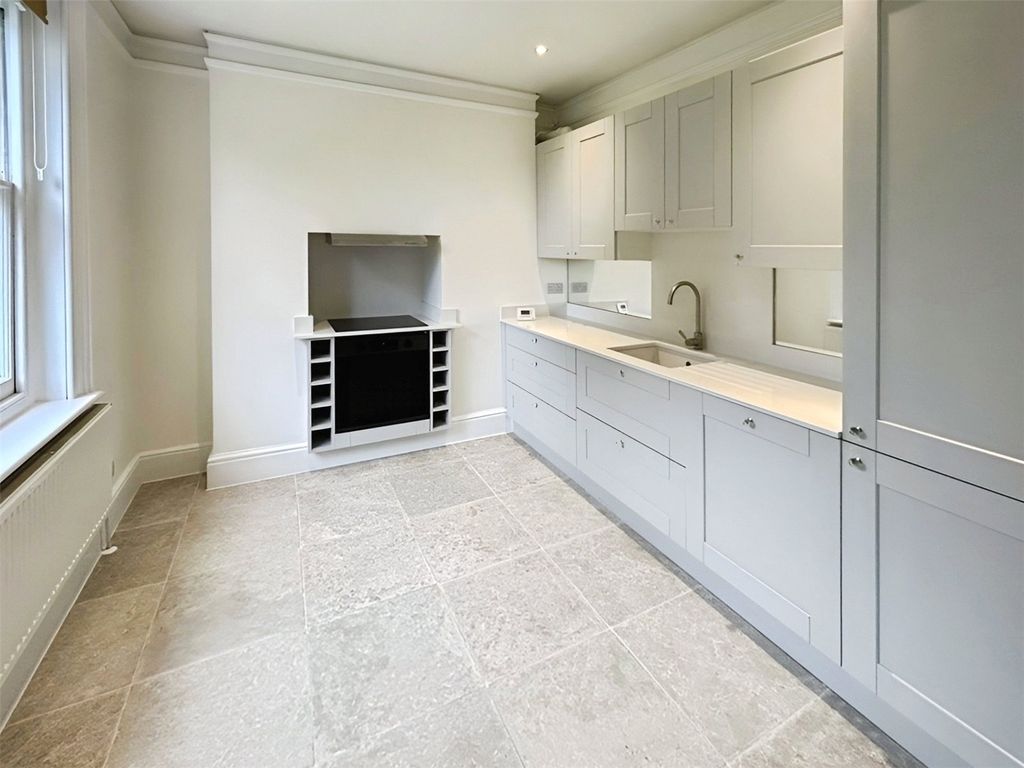 Property photo 2 of 13 Kitchen
