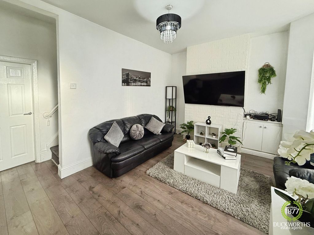 Property photo 3 of 26