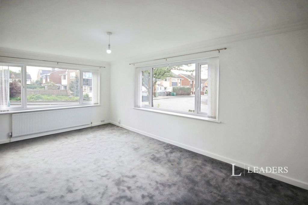 Property photo 3 of 16 Pbox-Img.Jpg