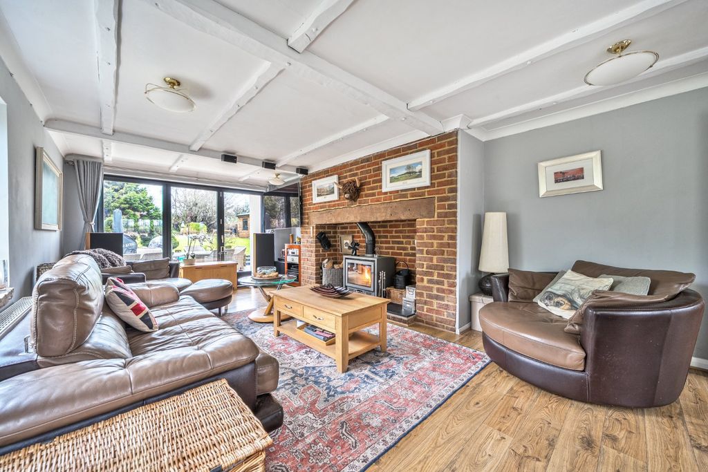 Property photo 2 of 21 Picture No. 34