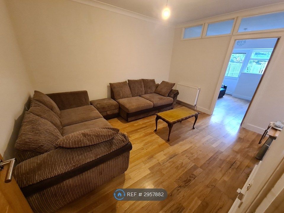 Property photo 2 of 14 Living Room