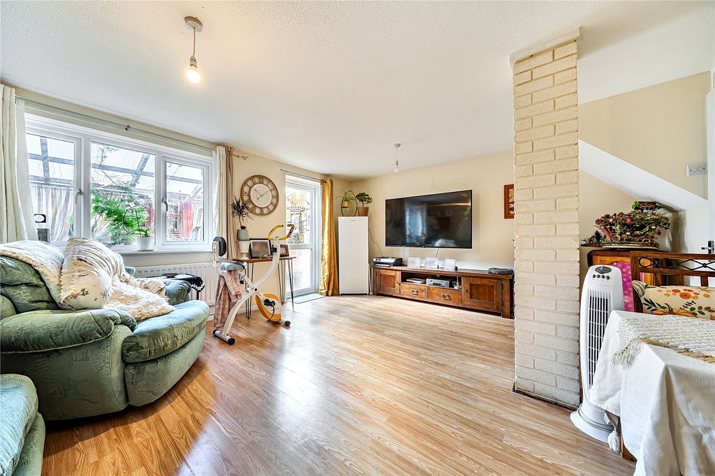 Property photo 3 of 16 Picture No. 05