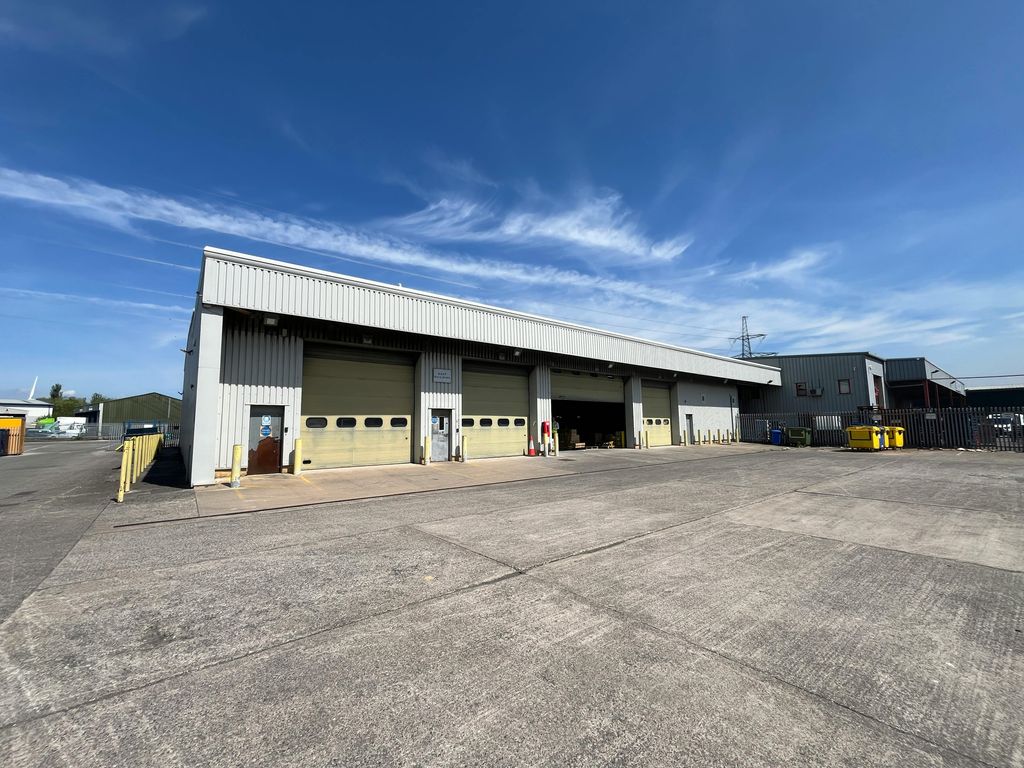 Property photo 2 of 7 East Building