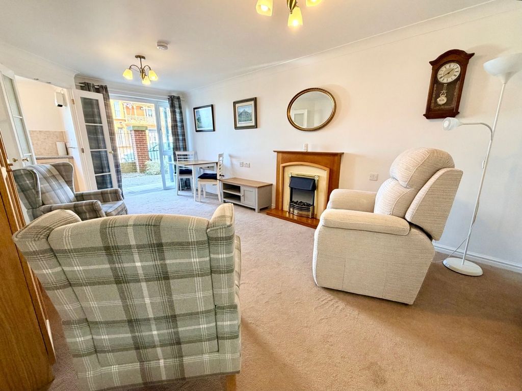 Property photo 3 of 18