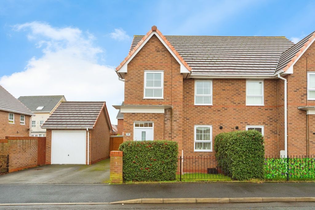 Property photo 1 of 18 Pbox-Img.Jpg