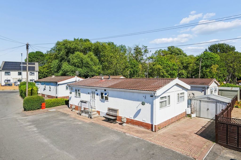 Property photo 1 of 21