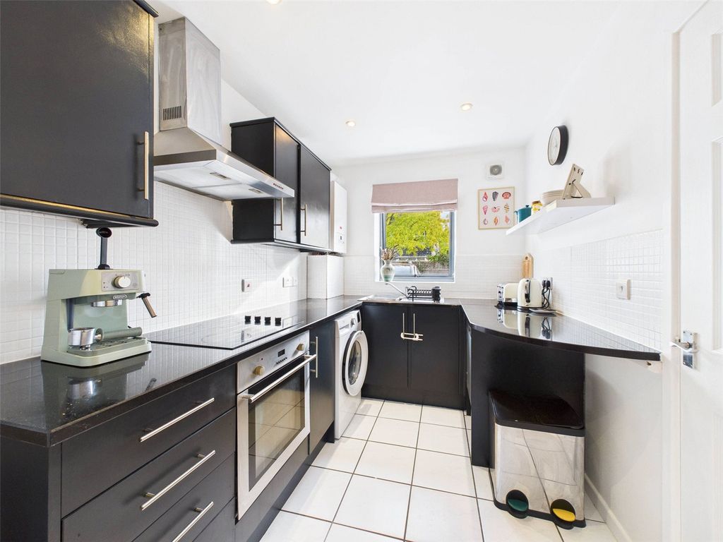 Property photo 3 of 17 Picture No. 08