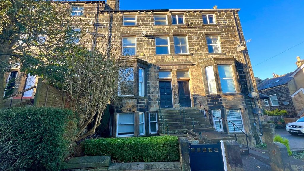 Property photo 1 of 43 Picture No. 83