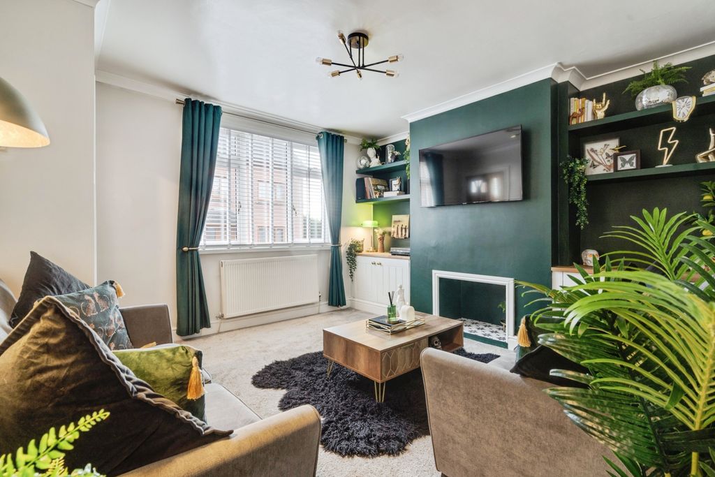 Property photo 2 of 15