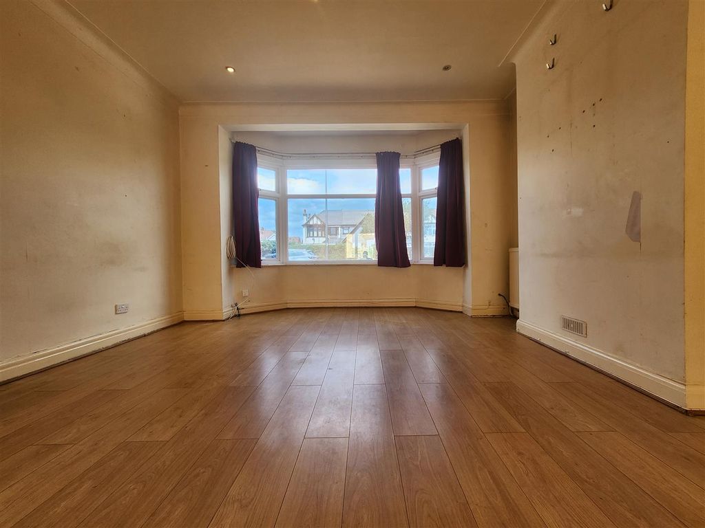 Property photo 2 of 15 R1.Jpg
