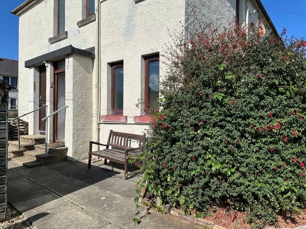 Property photo 3 of 18