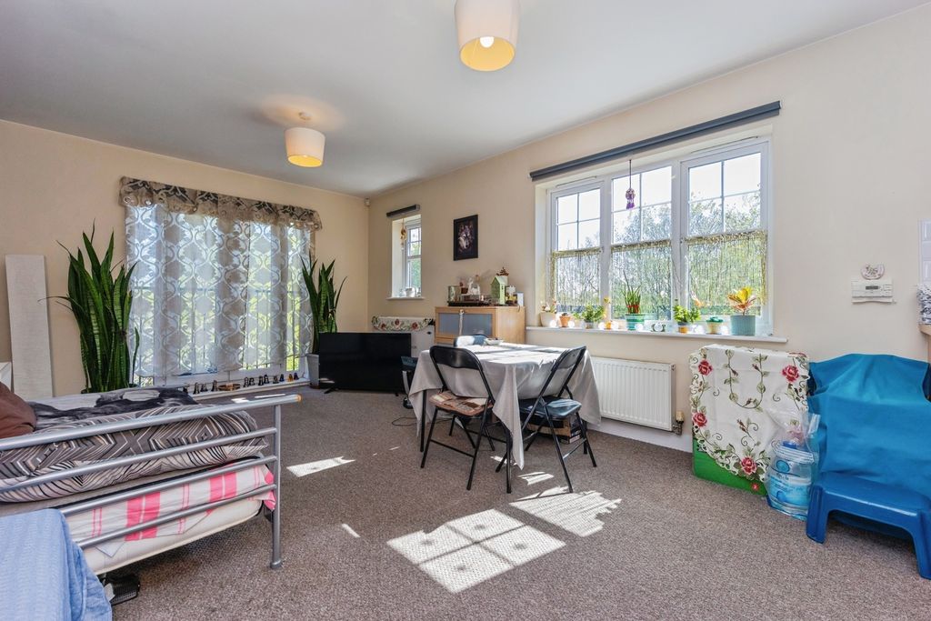 Property photo 3 of 19 Pbox-Img.Jpg