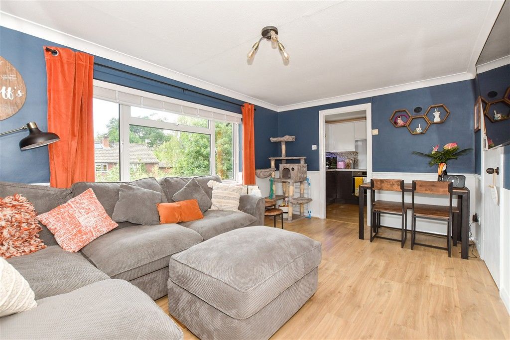 Property photo 2 of 10 Lounge/Dining Room