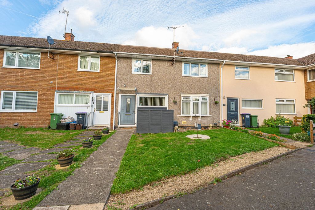 Property photo 1 of 37