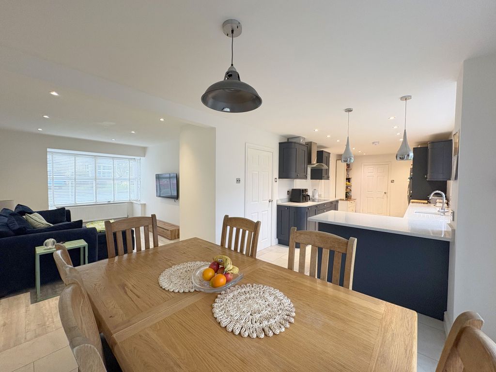 Property photo 2 of 24 Gallery