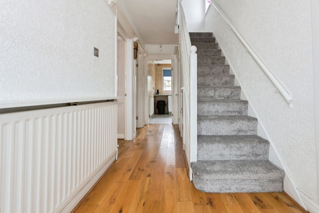 Property photo 2 of 18 Pbox-Img.Jpg