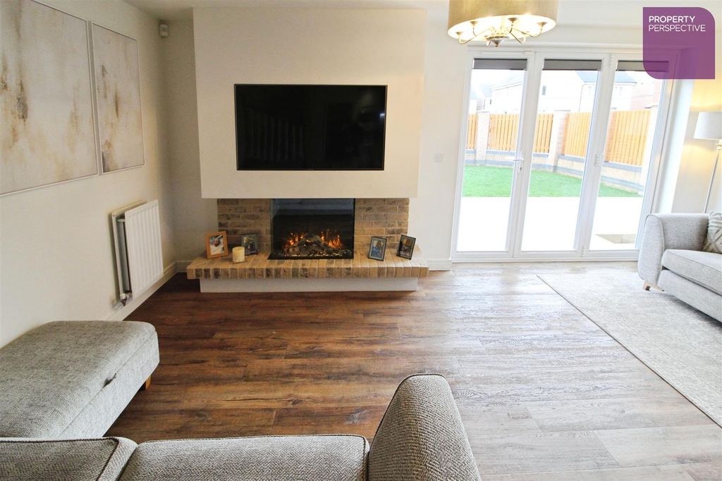 Property photo 2 of 11 Living Dining Kitchen