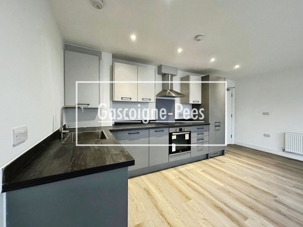 Property photo 2 of 6