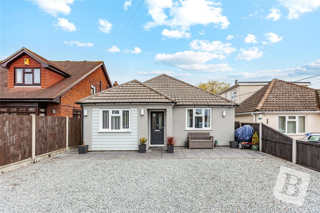 Property photo 2 of 21 Front