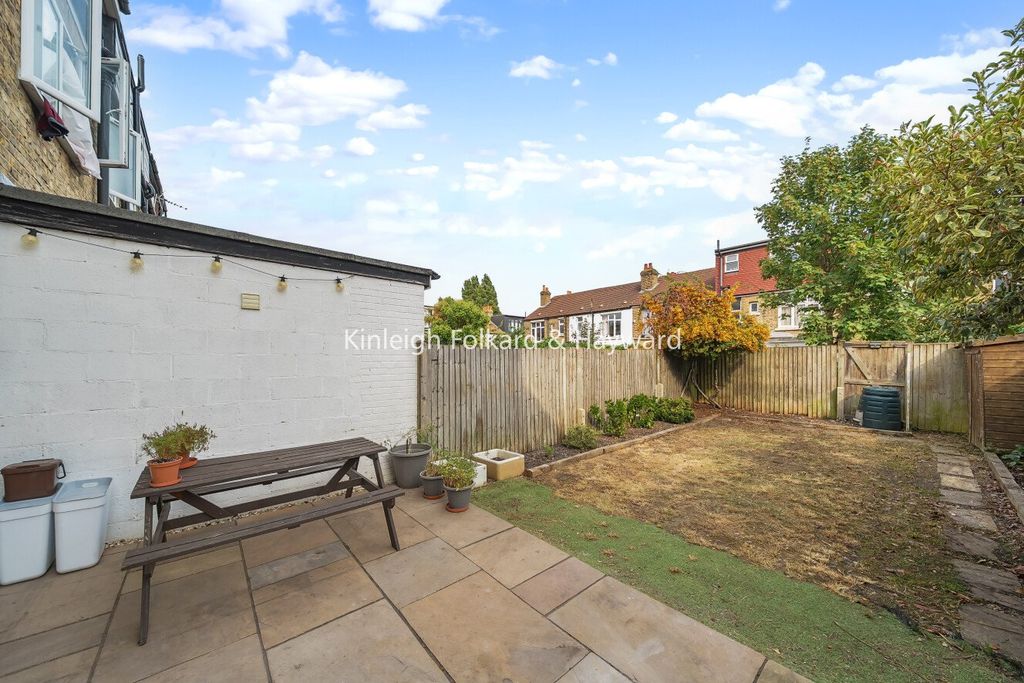 Property photo 2 of 15 Picture No. 13