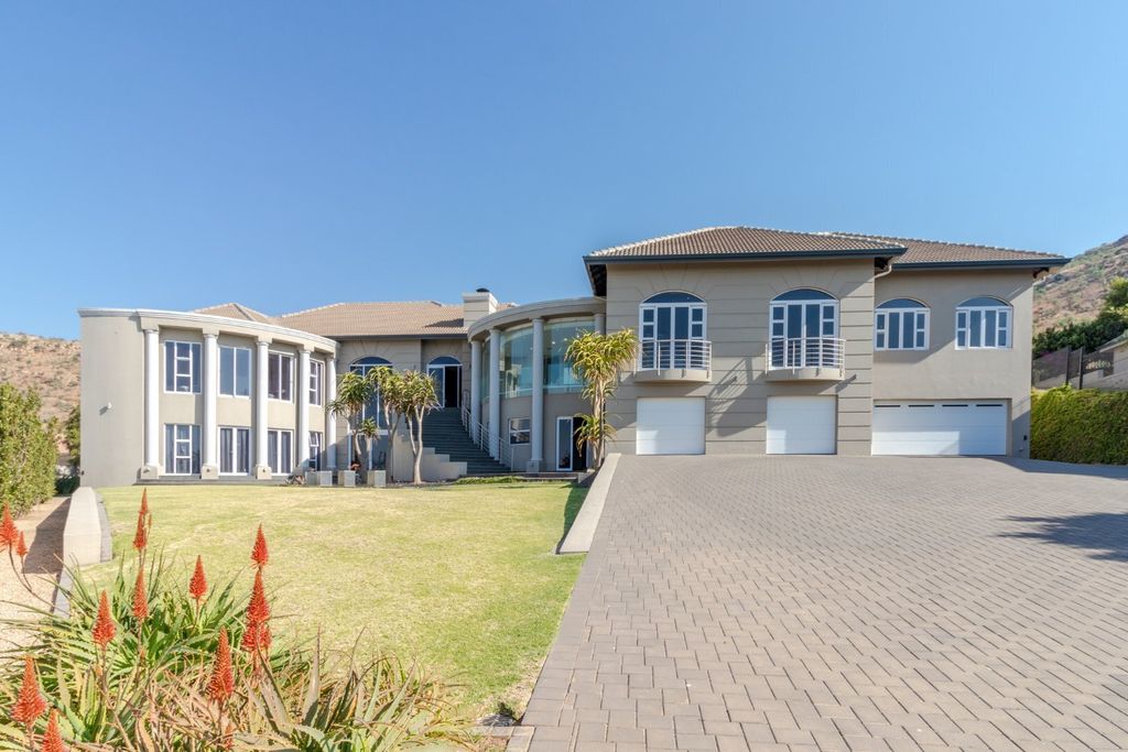 Property photo 1 of 42