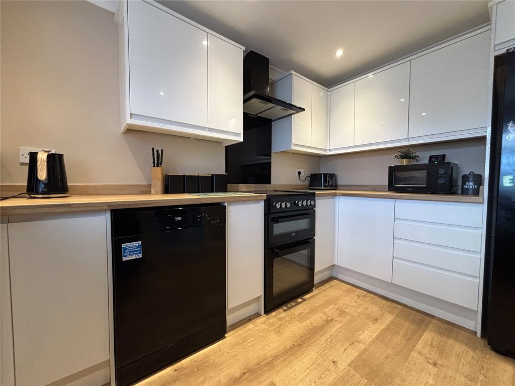 Property photo 3 of 12 Picture No. 05