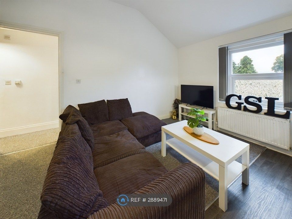Property photo 3 of 10 Open Plan Kitchen &amp; Living Room