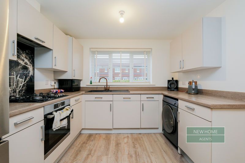 Property photo 3 of 19 Photo 9