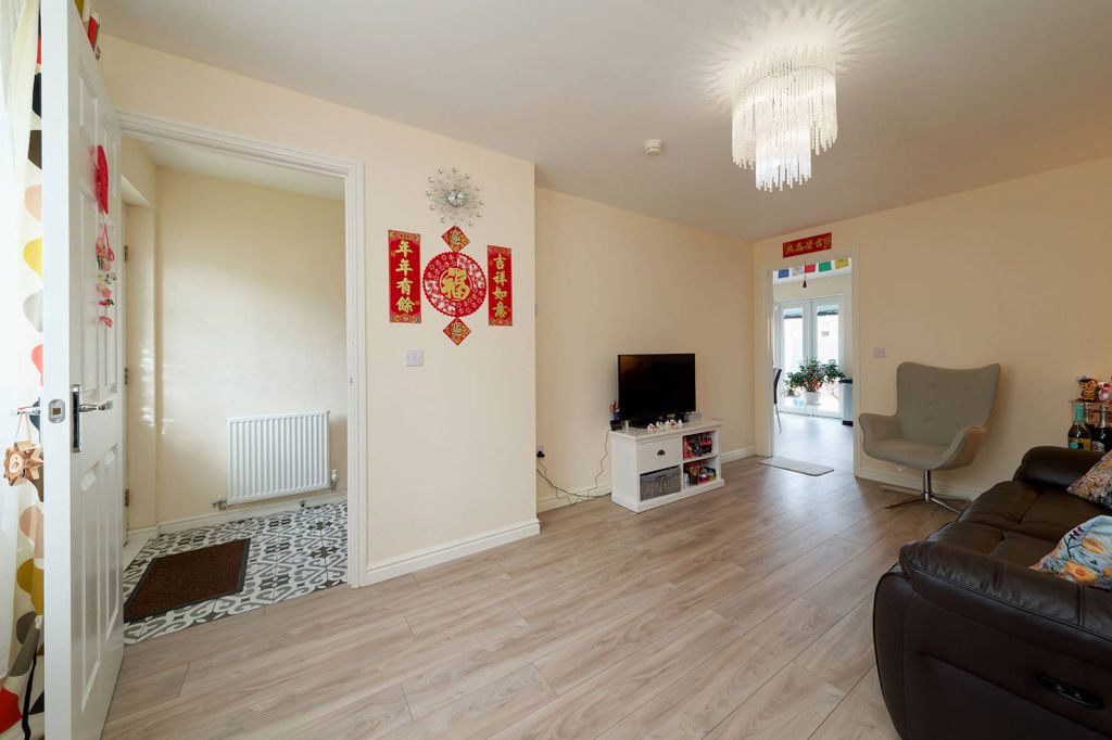 Property photo 3 of 24