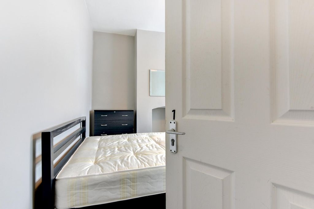 Additional image 31 of 7 bed semi-detached house to rentBernard Road, Brighton BN2