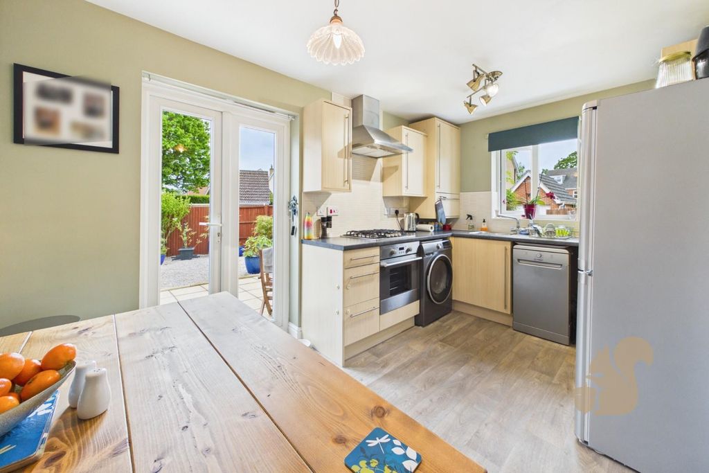 Property photo 2 of 11 Kitchen/Diner