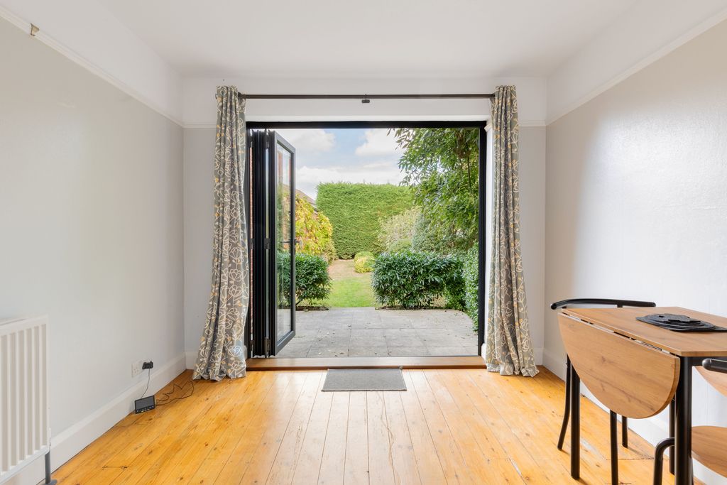 Property photo 3 of 25 A4