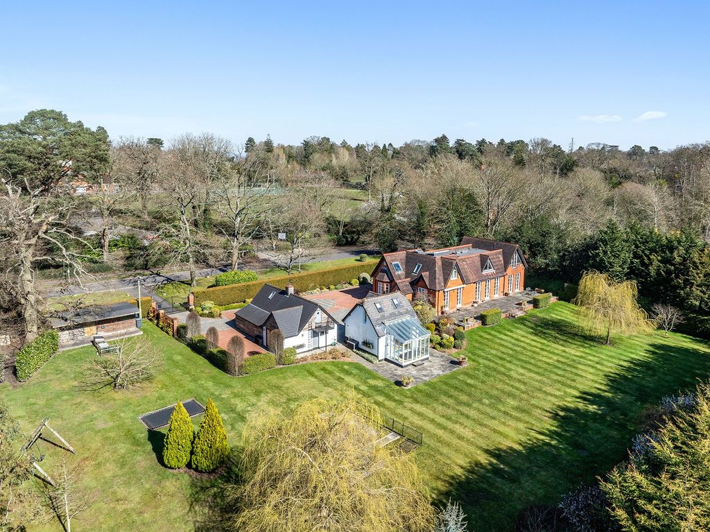 Property photo 1 of 44 Drone Rear
