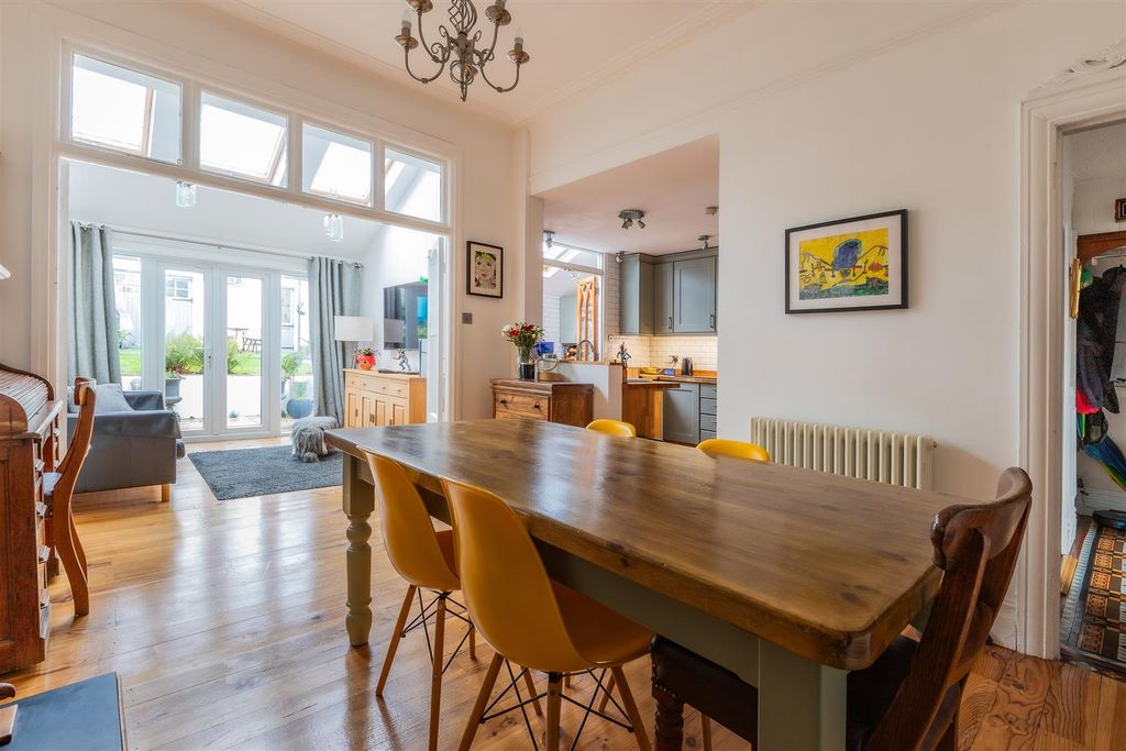 Property photo 2 of 25 93-13.Jpg