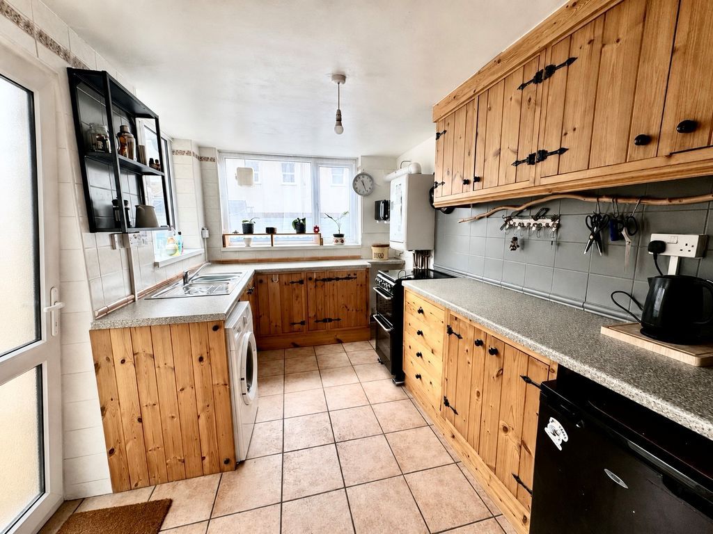 Property photo 2 of 11 Photo 9